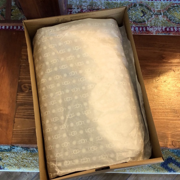 🚫SOLD🚫 🆕 ugg shaye tall black rain boots size 7 - Picture 7 of 10